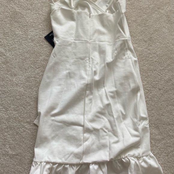 Lulu’s Dress - Picture 4 of 5